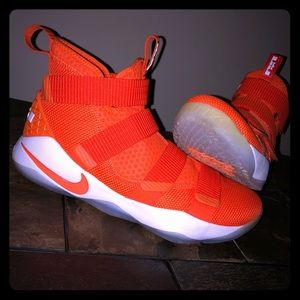 Brand New Lebron Soldiers